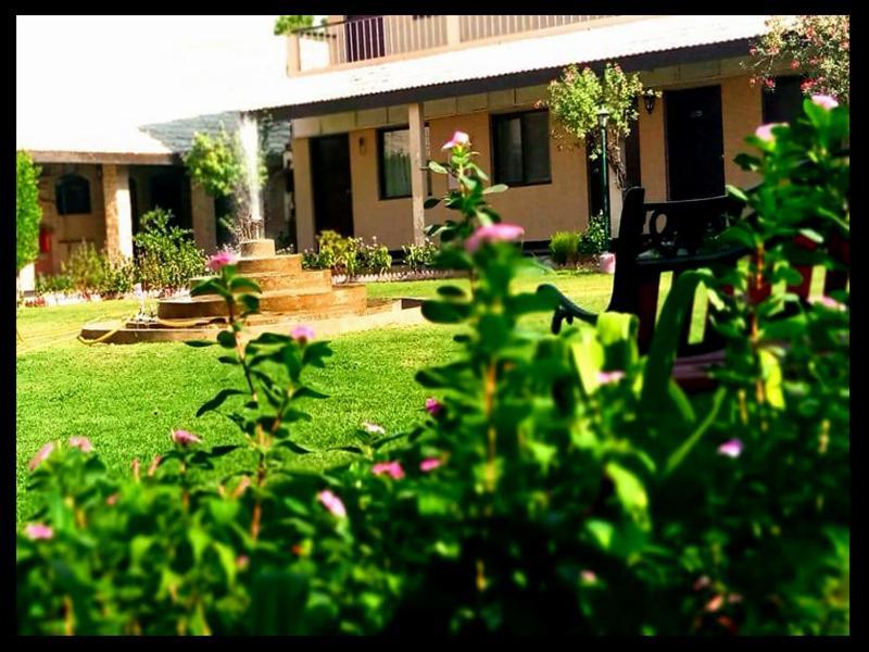 Airport Hotel การาจี ภายนอก รูปภาพ
